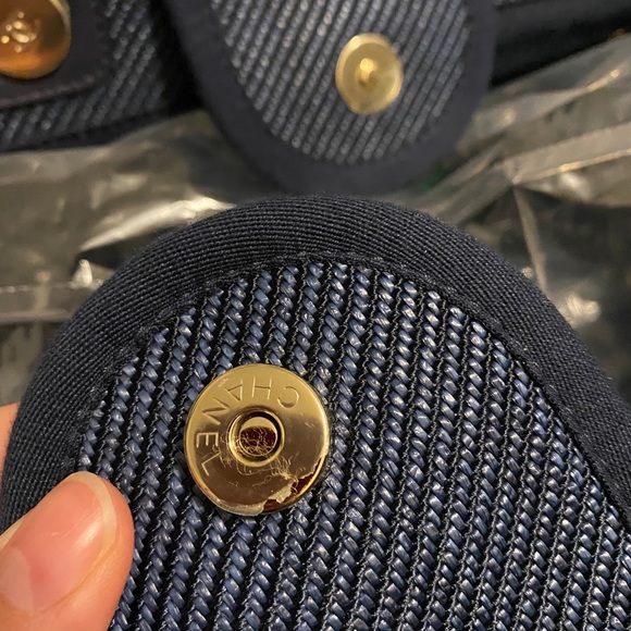 Large Chanel Shopping Tote - Picture 3 of 9